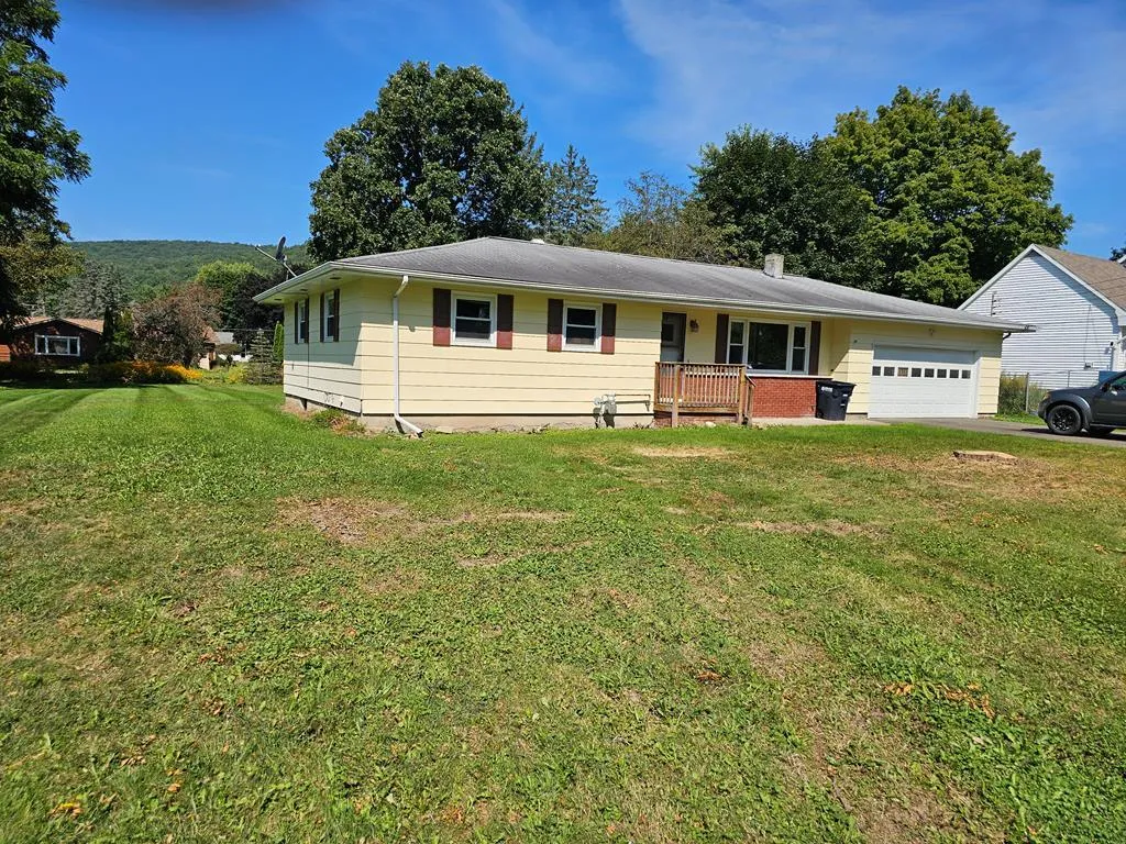 227 Hibbard Road, Big Flats, New York 14814, Big Flats, New York 14814, 3 Bedrooms Bedrooms, 6 Rooms Rooms,1 BathroomBathrooms,Residential,Closed,227 Hibbard Road, Big Flats, New York 14814,0,EC276387