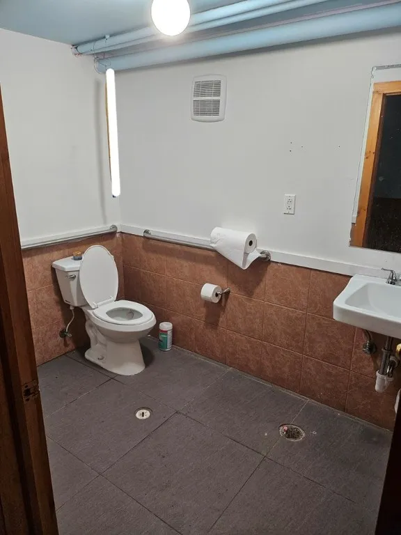 513 Franklin, Dix, New York 14891, Dix, New York 14891, 4 Rooms Rooms,Commercial Lease,Closed,513 Franklin, Dix, New York 14891,0,EC276590