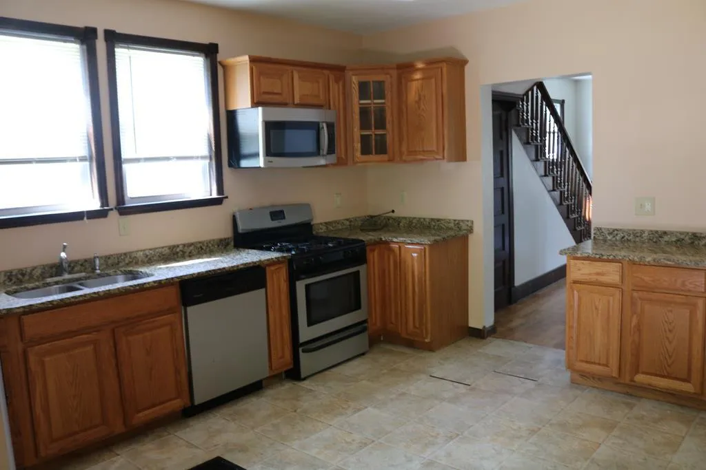 128 West Pulteney Street, Corning City, New York 1, Corning City, New York 14830, 3 Bedrooms Bedrooms, 8 Rooms Rooms,2 BathroomsBathrooms,Residential,Closed,128 West Pulteney Street, Corning City, New York 1,EC273298