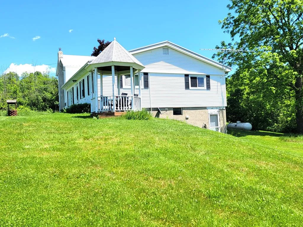 2241 County Road 7, Catharine, New York 14869, Catharine, New York 14869, 4 Bedrooms Bedrooms, 9 Rooms Rooms,2 BathroomsBathrooms,Residential,For Sale,2241 County Road 7, Catharine, New York 14869,EC274430