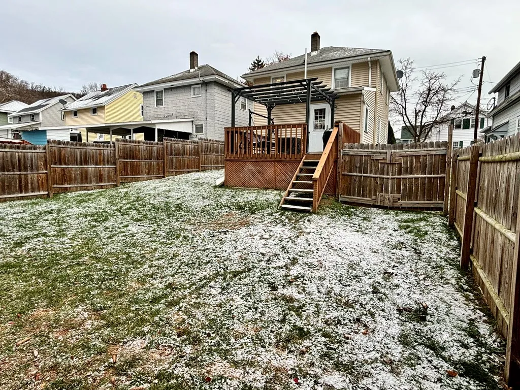 3 Curtiss Avenue, Urbana, New York 14840, Urbana, New York 14840, 3 Bedrooms Bedrooms, 7 Rooms Rooms,2 BathroomsBathrooms,Residential,Closed,3 Curtiss Avenue, Urbana, New York 14840,EC278133