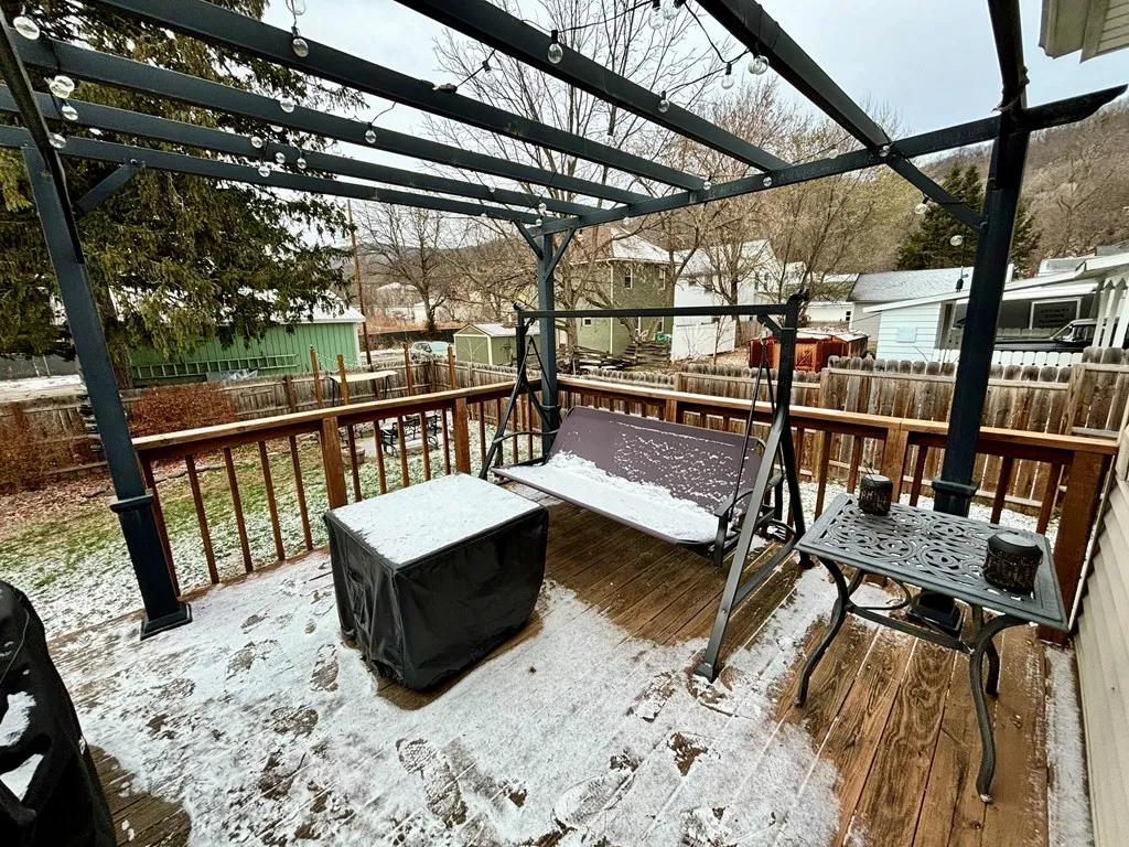 3 Curtiss Avenue, Urbana, New York 14840, Urbana, New York 14840, 3 Bedrooms Bedrooms, 7 Rooms Rooms,2 BathroomsBathrooms,Residential,Closed,3 Curtiss Avenue, Urbana, New York 14840,EC278133