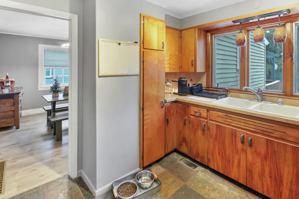 3 Curtiss Avenue, Urbana, New York 14840, Urbana, New York 14840, 3 Bedrooms Bedrooms, 7 Rooms Rooms,2 BathroomsBathrooms,Residential,Closed,3 Curtiss Avenue, Urbana, New York 14840,EC278133