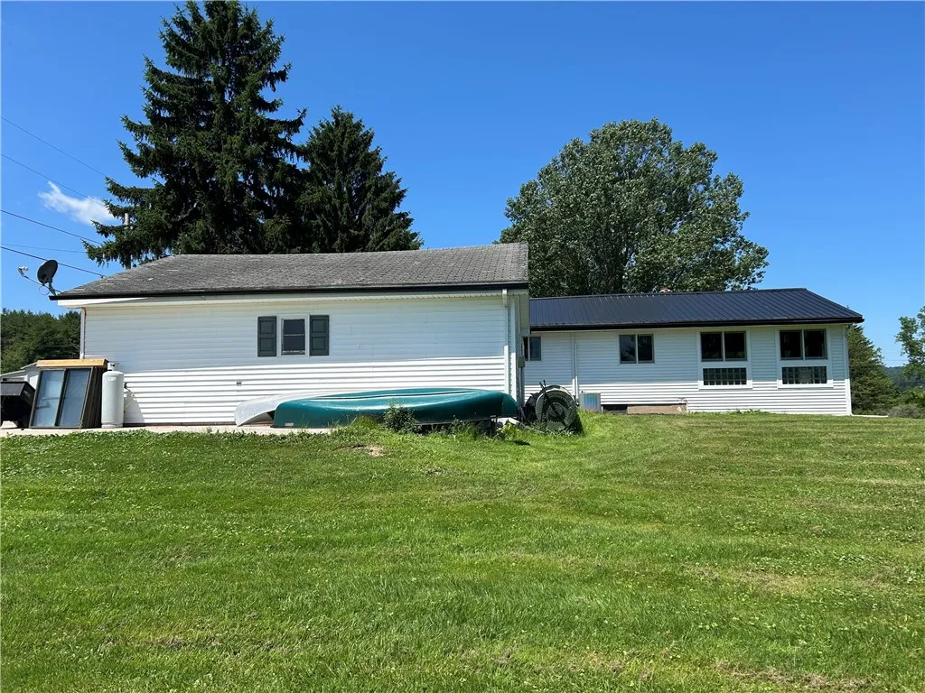 17 Sunrise Lane, None, Pennsylvania 16929, Pennsylvania 16929, 2 Bedrooms Bedrooms, 7 Rooms Rooms,1 BathroomBathrooms,Residential,For Sale,17 Sunrise Lane, None, Pennsylvania 16929,EC278086