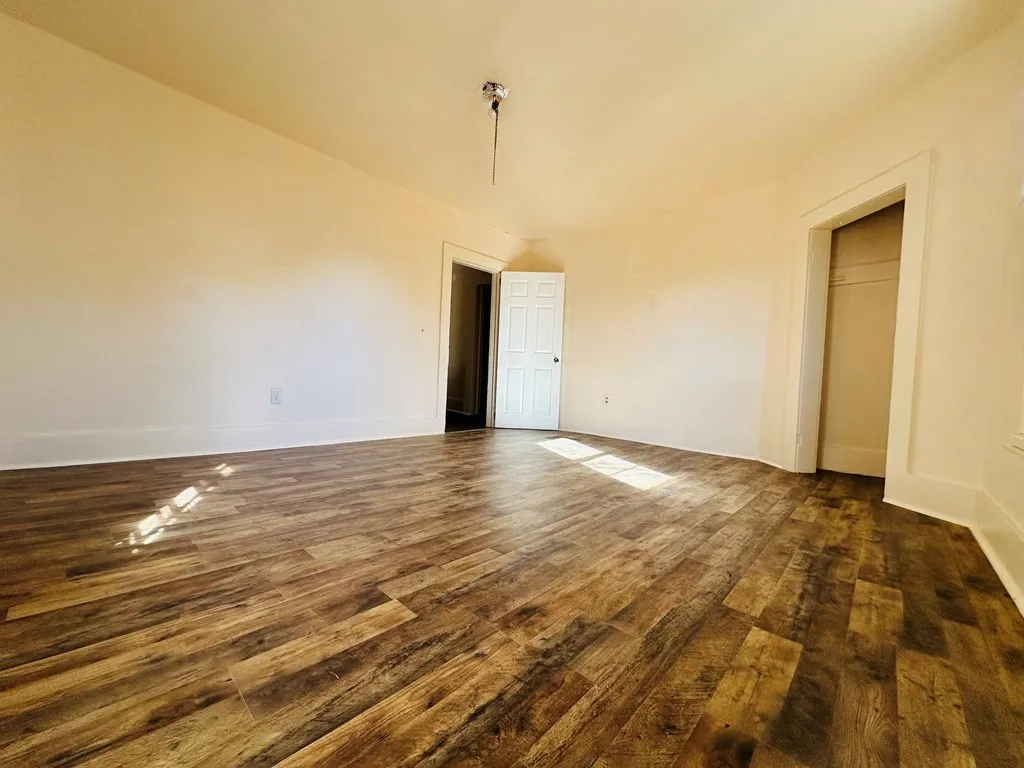 800 Oak Street, Elmira-city, New York 14901, Elmira City, New York 14901, 5 Bedrooms Bedrooms, ,2 BathroomsBathrooms,Residential,Closed,800 Oak Street, Elmira-city, New York 14901,0,EC278053
