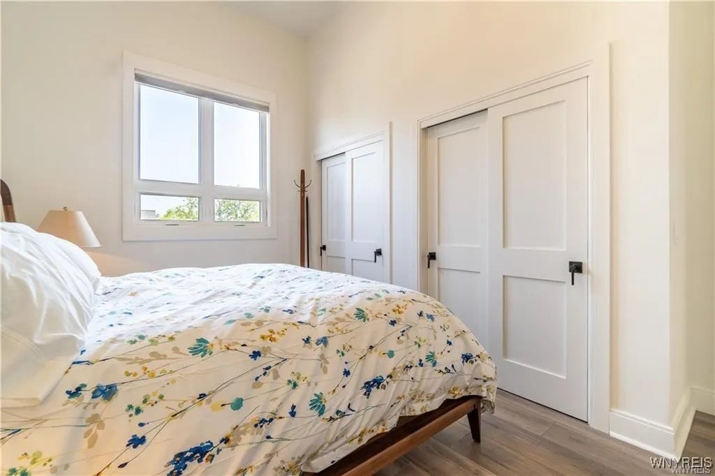 340 Bird Avenue 202, Buffalo, New York 14213, Buffalo, New York 14213, 2 Bedrooms Bedrooms, 5 Rooms Rooms,2 BathroomsBathrooms,Residential Lease,For Rent,340 Bird Avenue 202, Buffalo, New York 14213,B1586350
