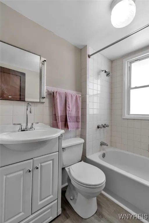 91 Marjorie Drive, Tonawanda-town, New York 14223, Tonawanda, New York 14223, 4 Bedrooms Bedrooms, ,2 BathroomsBathrooms,Residential,Closed,91 Marjorie Drive, Tonawanda-town, New York 14223,0,B1586174