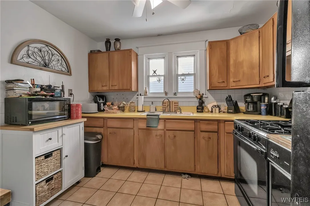 91 Marjorie Drive, Tonawanda-town, New York 14223, Tonawanda, New York 14223, 4 Bedrooms Bedrooms, ,2 BathroomsBathrooms,Residential,Closed,91 Marjorie Drive, Tonawanda-town, New York 14223,0,B1586174