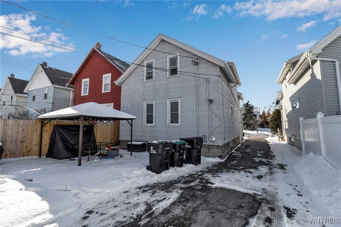 91 Marjorie Drive, Tonawanda-town, New York 14223, Tonawanda, New York 14223, 4 Bedrooms Bedrooms, ,2 BathroomsBathrooms,Residential,Closed,91 Marjorie Drive, Tonawanda-town, New York 14223,0,B1586174
