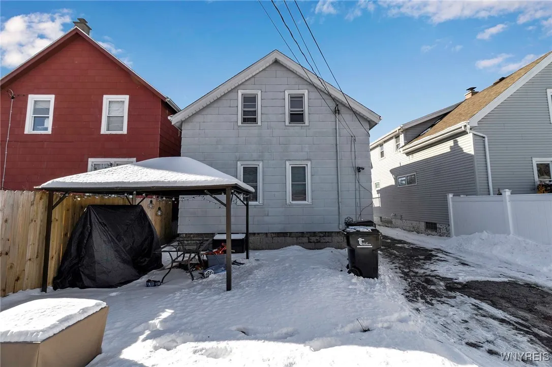 91 Marjorie Drive, Tonawanda-town, New York 14223, Tonawanda, New York 14223, 4 Bedrooms Bedrooms, ,2 BathroomsBathrooms,Residential,Closed,91 Marjorie Drive, Tonawanda-town, New York 14223,0,B1586174