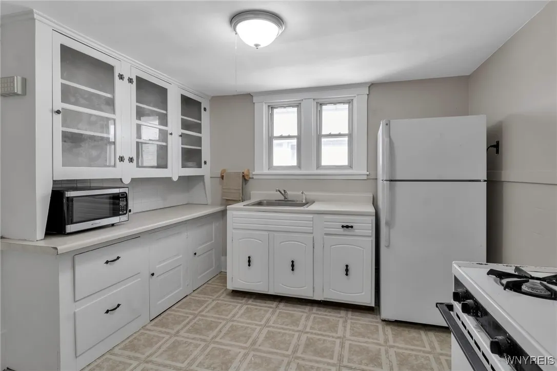 91 Marjorie Drive, Tonawanda-town, New York 14223, Tonawanda, New York 14223, 4 Bedrooms Bedrooms, ,2 BathroomsBathrooms,Residential,Closed,91 Marjorie Drive, Tonawanda-town, New York 14223,0,B1586174