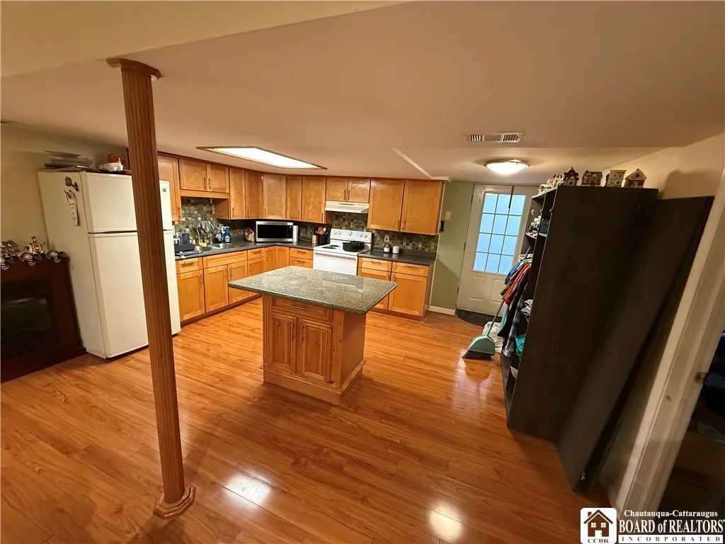 915 Prospect Avenue, Olean-city, New York 14760, Olean, New York 14760, 4 Bedrooms Bedrooms, 6 Rooms Rooms,2 BathroomsBathrooms,Residential,For Sale,915 Prospect Avenue, Olean-city, New York 14760,0,R1585482