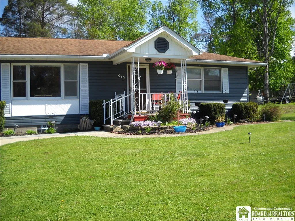 915 Prospect Avenue, Olean-city, New York 14760, Olean, New York 14760, 4 Bedrooms Bedrooms, 6 Rooms Rooms,2 BathroomsBathrooms,Residential,For Sale,915 Prospect Avenue, Olean-city, New York 14760,0,R1585482