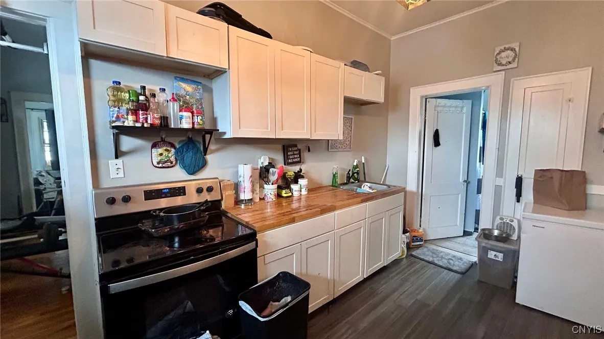 333 1st Street, Geddes, New York 13209, Geddes, New York 13209, 6 Bedrooms Bedrooms, ,2 BathroomsBathrooms,Residential,Closed,333 1st Street, Geddes, New York 13209,0,S1584133