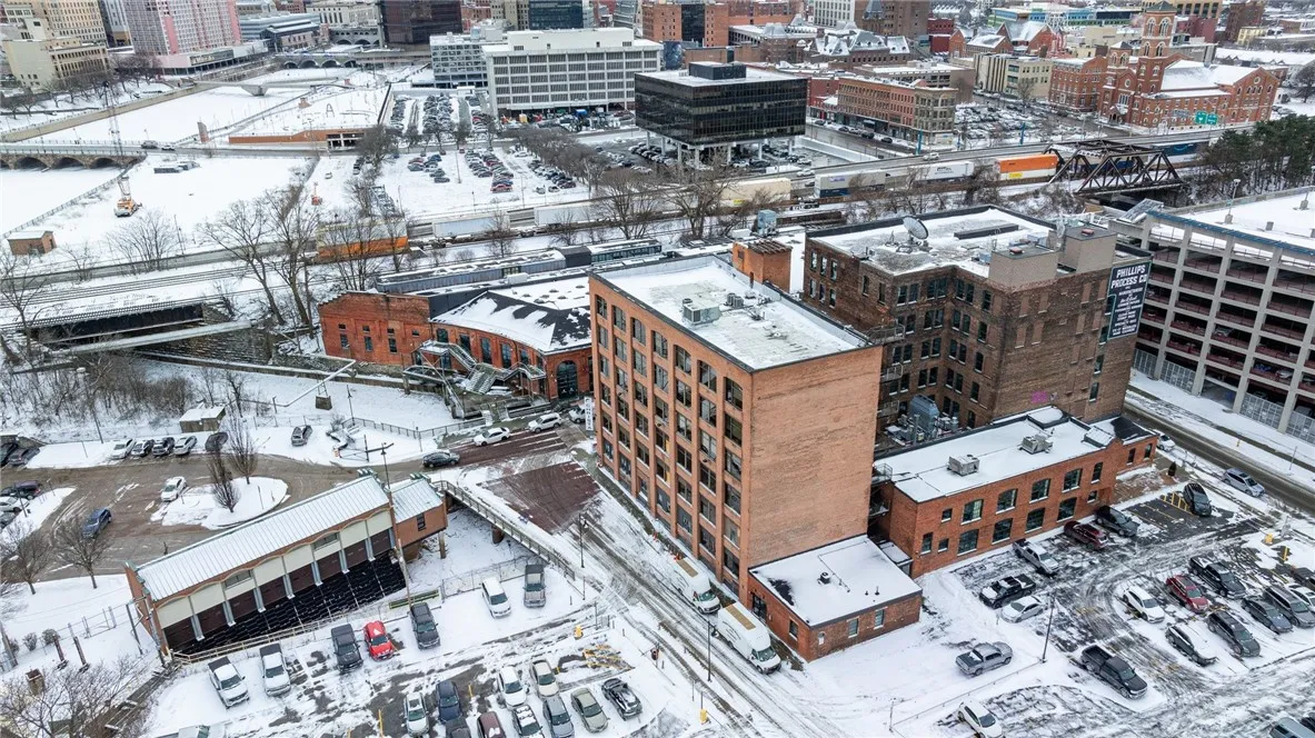 64 Commercial Street 203, Rochester, New York 1461, Rochester, New York 14614, 2 Rooms Rooms,1 BathroomBathrooms,Residential Lease,Closed,64 Commercial Street 203, Rochester, New York 1461,0,R1586411