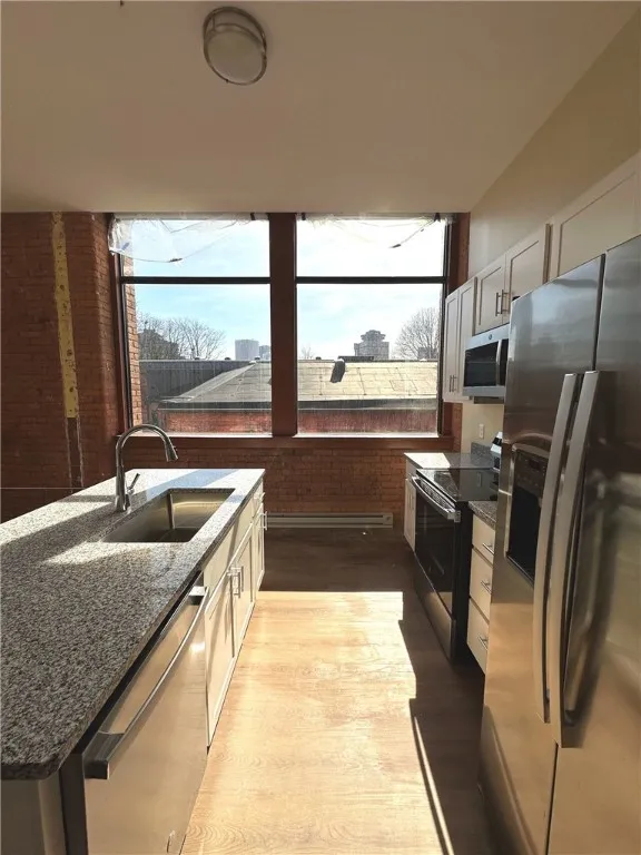 64 Commercial Street 203, Rochester, New York 1461, Rochester, New York 14614, 2 Rooms Rooms,1 BathroomBathrooms,Residential Lease,Closed,64 Commercial Street 203, Rochester, New York 1461,0,R1586411