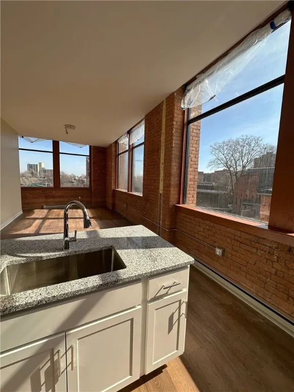 64 Commercial Street 303, Rochester, New York 1461, Rochester, New York 14614, 2 Rooms Rooms,1 BathroomBathrooms,Residential Lease,Closed,64 Commercial Street 303, Rochester, New York 1461,0,R1586417