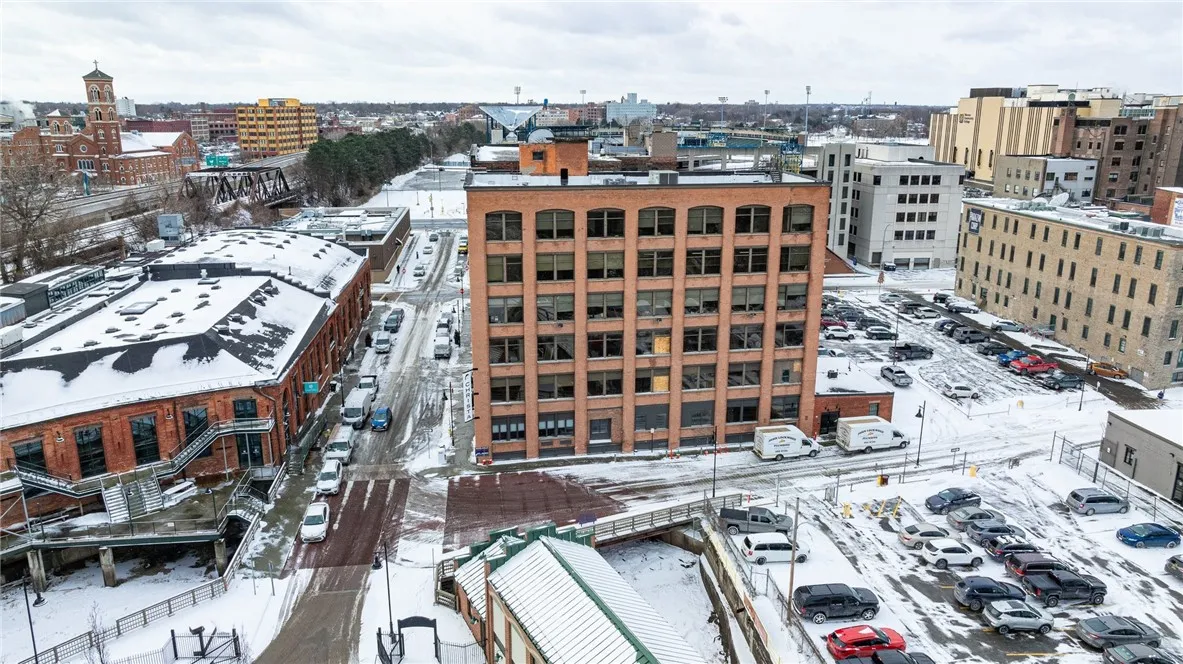 64 Commercial Street 303, Rochester, New York 1461, Rochester, New York 14614, 2 Rooms Rooms,1 BathroomBathrooms,Residential Lease,Closed,64 Commercial Street 303, Rochester, New York 1461,0,R1586417