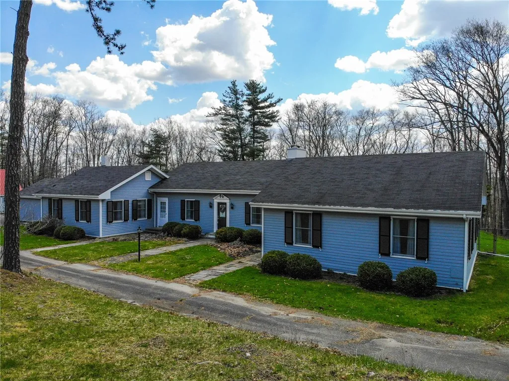 10614 Skyline Drive, Corning, New York 14830, Corning, New York 14830, 4 Bedrooms Bedrooms, 10 Rooms Rooms,3 BathroomsBathrooms,Residential,For Sale,10614 Skyline Drive, Corning, New York 14830,EC278413