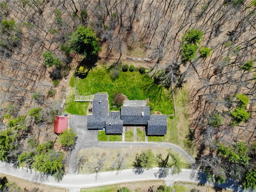 10614 Skyline Drive, Corning, New York 14830, Corning, New York 14830, 4 Bedrooms Bedrooms, 10 Rooms Rooms,3 BathroomsBathrooms,Residential,Closed,10614 Skyline Drive, Corning, New York 14830,0,EC278413