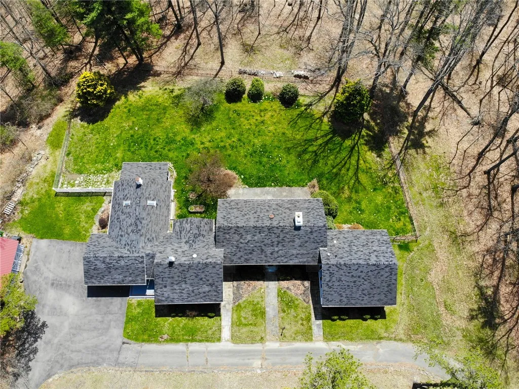 10614 Skyline Drive, Corning, New York 14830, Corning, New York 14830, 4 Bedrooms Bedrooms, 10 Rooms Rooms,3 BathroomsBathrooms,Residential,Closed,10614 Skyline Drive, Corning, New York 14830,0,EC278413
