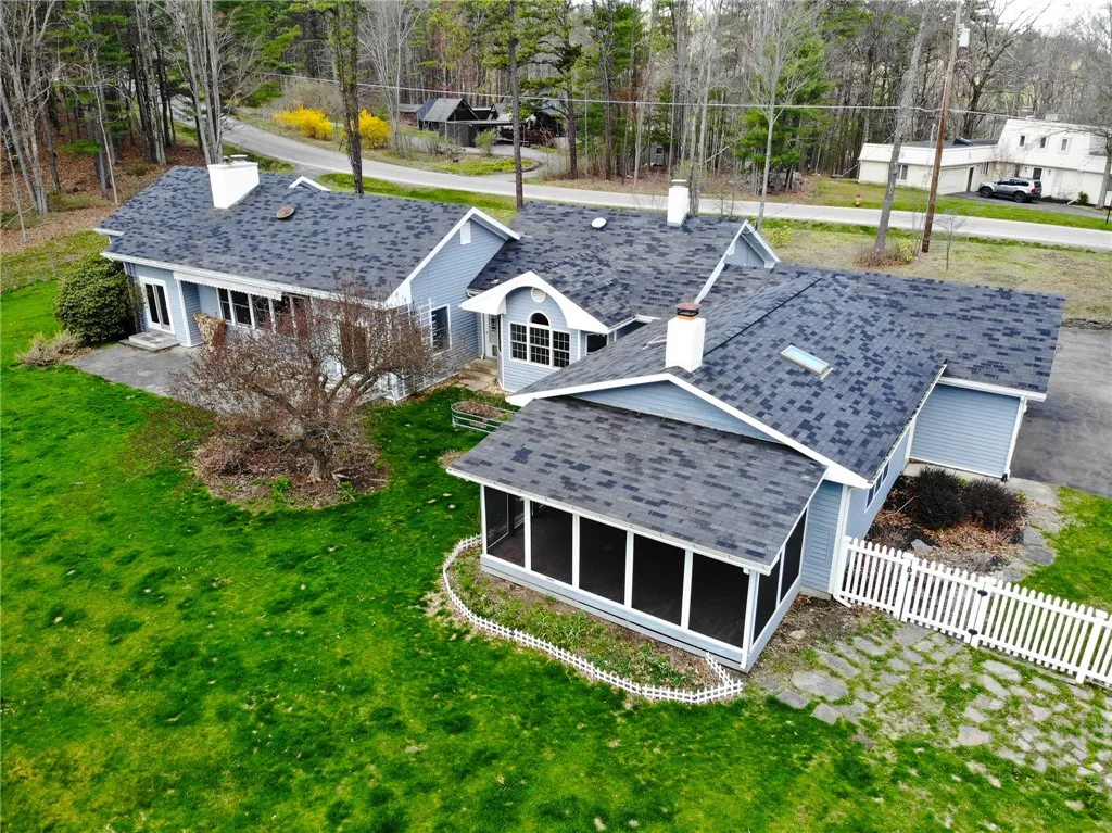 10614 Skyline Drive, Corning, New York 14830, Corning, New York 14830, 4 Bedrooms Bedrooms, 10 Rooms Rooms,3 BathroomsBathrooms,Residential,For Sale,10614 Skyline Drive, Corning, New York 14830,EC278413