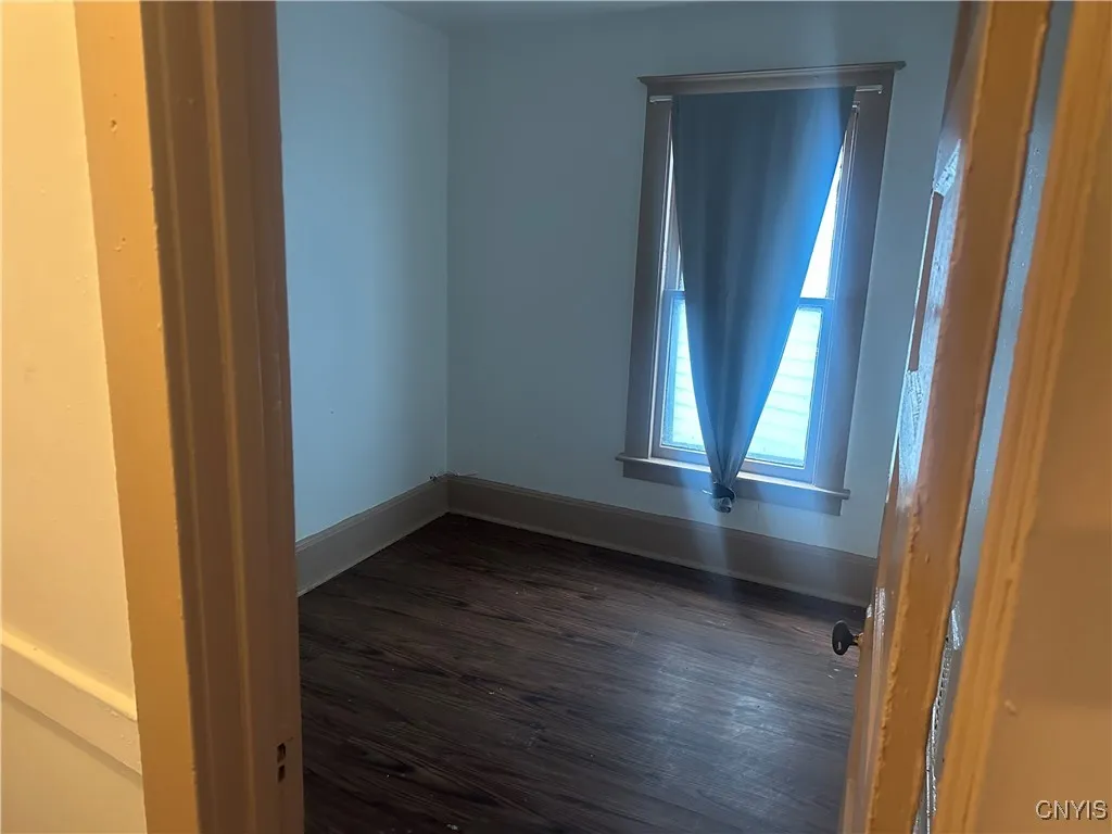 2023 Lodi Street, Syracuse, New York 13208, Syracuse, New York 13208, 6 Bedrooms Bedrooms, ,2 BathroomsBathrooms,Residential,Closed,2023 Lodi Street, Syracuse, New York 13208,0,S1586738