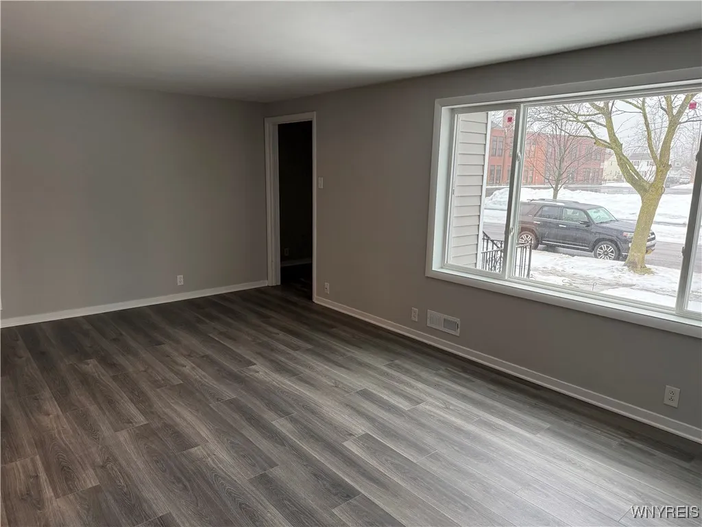 289 Wendel Avenue, Tonawanda-town, New York 14223, Tonawanda, New York 14223, 4 Bedrooms Bedrooms, 8 Rooms Rooms,1 BathroomBathrooms,Residential,Closed,289 Wendel Avenue, Tonawanda-town, New York 14223,0,B1586802