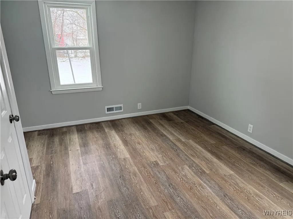 289 Wendel Avenue, Tonawanda-town, New York 14223, Tonawanda, New York 14223, 4 Bedrooms Bedrooms, 8 Rooms Rooms,1 BathroomBathrooms,Residential,Closed,289 Wendel Avenue, Tonawanda-town, New York 14223,0,B1586802
