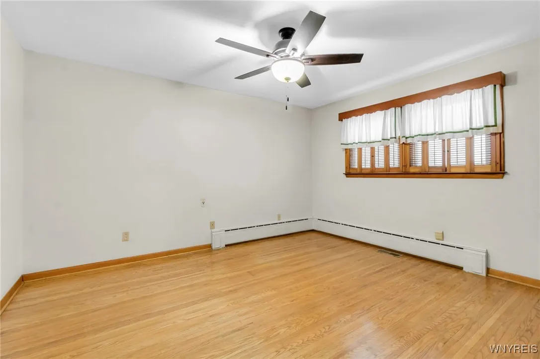116 Glencove Road, Tonawanda-town, New York 14223, Tonawanda, New York 14223, 3 Bedrooms Bedrooms, 6 Rooms Rooms,1 BathroomBathrooms,Residential,Closed,116 Glencove Road, Tonawanda-town, New York 14223,0,B1586444