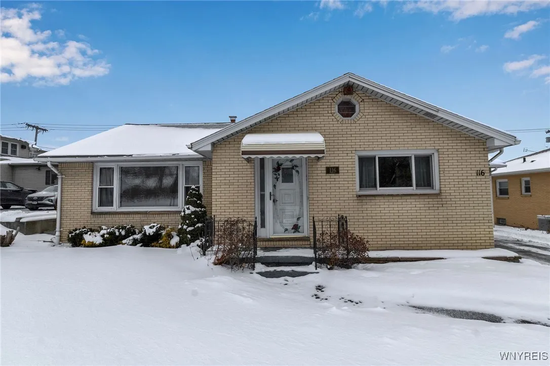 116 Glencove Road, Tonawanda-town, New York 14223, Tonawanda, New York 14223, 3 Bedrooms Bedrooms, 6 Rooms Rooms,1 BathroomBathrooms,Residential,Closed,116 Glencove Road, Tonawanda-town, New York 14223,0,B1586444 116 Glencove Road, Tonawanda-town, New York 14223, Tonawanda, New York 14223, 3 Bedrooms Bedrooms, 6 Rooms Rooms,1 BathroomBathrooms,Residential,Closed,116 Glencove Road, Tonawanda-town, New York 14223,0,B1586444