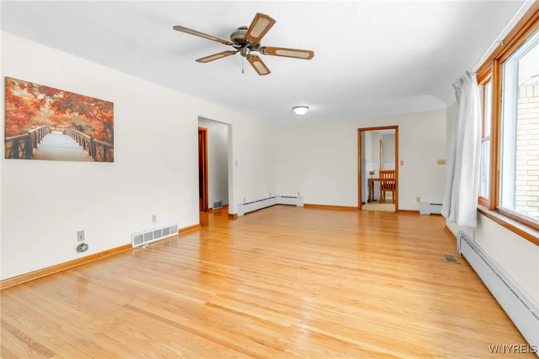 116 Glencove Road, Tonawanda-town, New York 14223, Tonawanda, New York 14223, 3 Bedrooms Bedrooms, 6 Rooms Rooms,1 BathroomBathrooms,Residential,Closed,116 Glencove Road, Tonawanda-town, New York 14223,0,B1586444