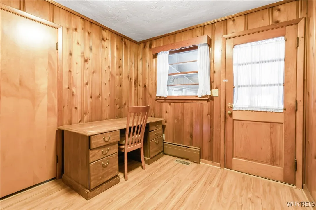 116 Glencove Road, Tonawanda-town, New York 14223, Tonawanda, New York 14223, 3 Bedrooms Bedrooms, 6 Rooms Rooms,1 BathroomBathrooms,Residential,Closed,116 Glencove Road, Tonawanda-town, New York 14223,0,B1586444
