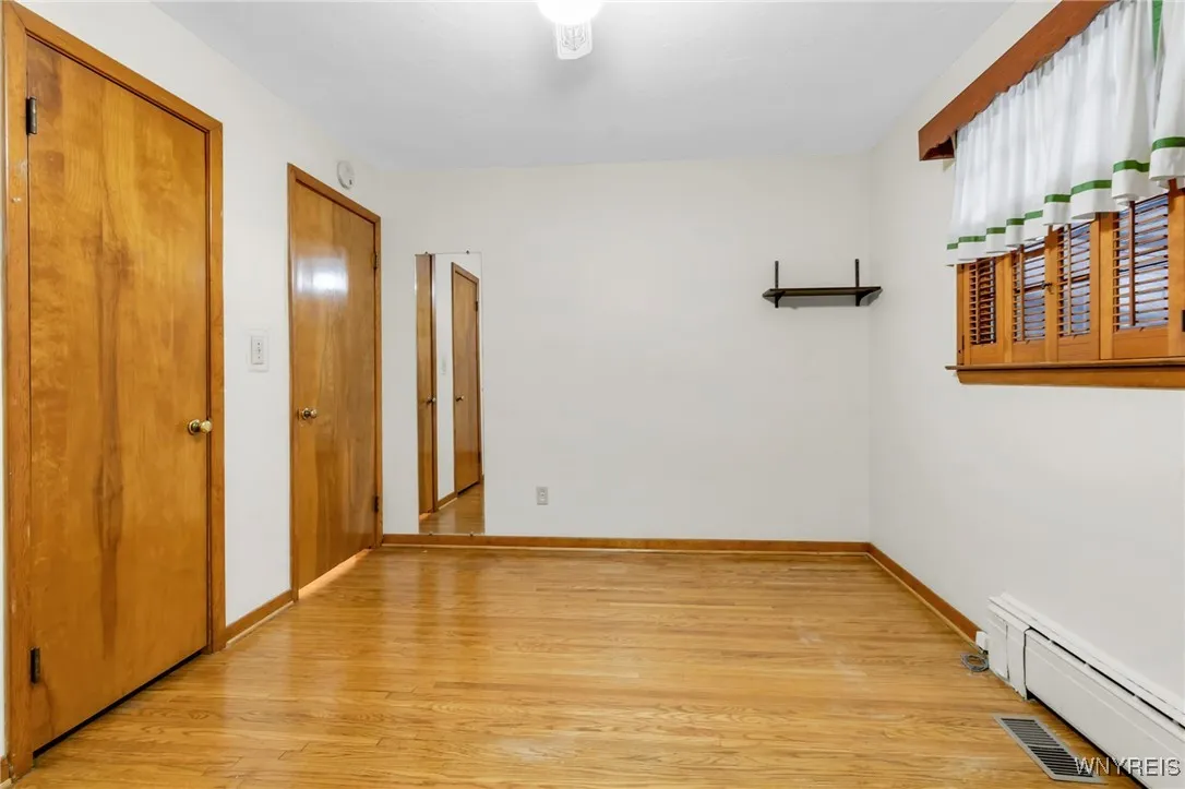 116 Glencove Road, Tonawanda-town, New York 14223, Tonawanda, New York 14223, 3 Bedrooms Bedrooms, 6 Rooms Rooms,1 BathroomBathrooms,Residential,Closed,116 Glencove Road, Tonawanda-town, New York 14223,0,B1586444
