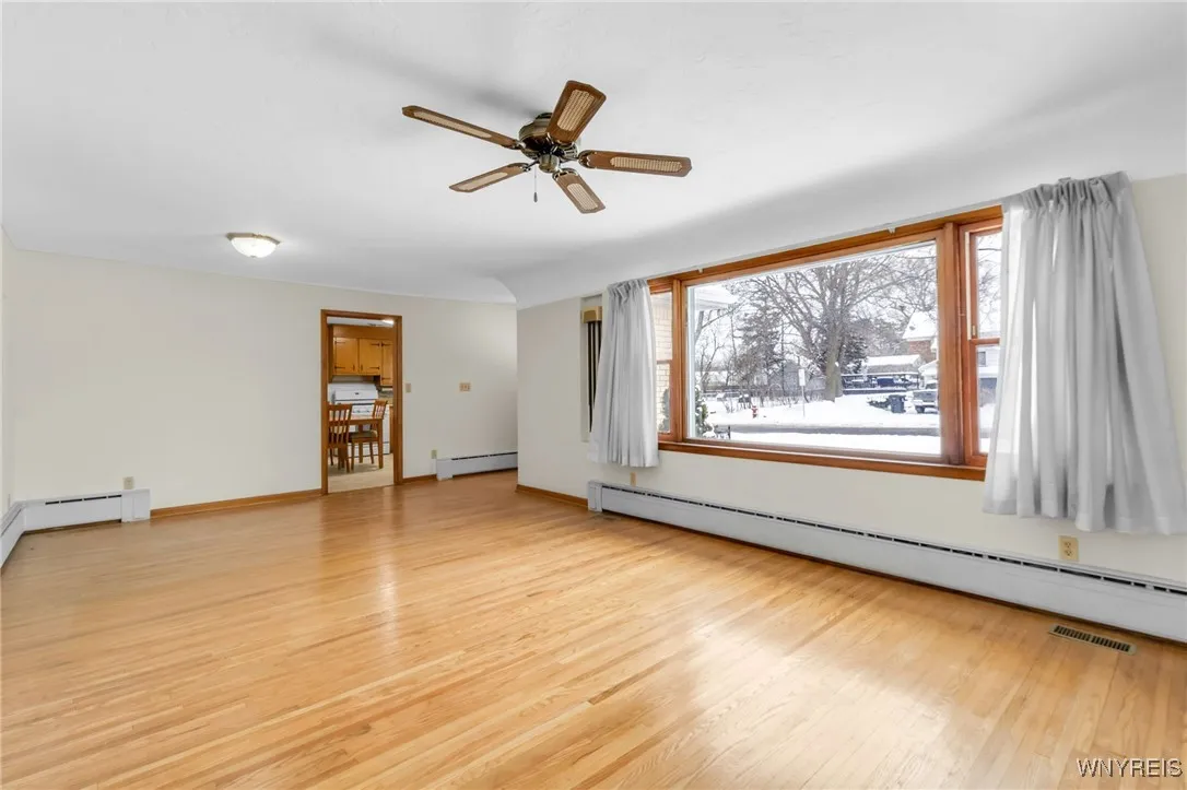 116 Glencove Road, Tonawanda-town, New York 14223, Tonawanda, New York 14223, 3 Bedrooms Bedrooms, 6 Rooms Rooms,1 BathroomBathrooms,Residential,Closed,116 Glencove Road, Tonawanda-town, New York 14223,0,B1586444