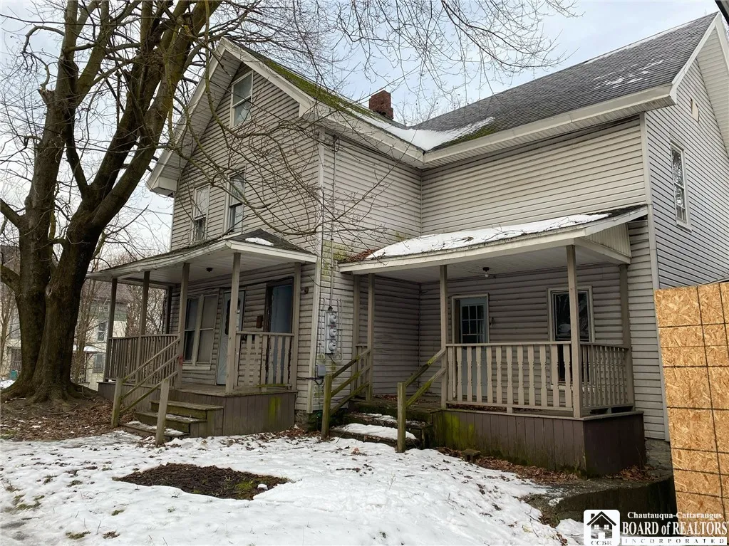 321 Allen Street, Jamestown, New York 14701, Jamestown, New York 14701, 6 Bedrooms Bedrooms, ,4 BathroomsBathrooms,Residential,For Sale,321 Allen Street, Jamestown, New York 14701,0,R1586682