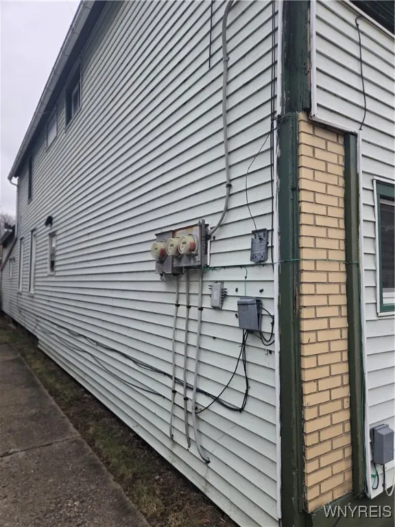 573 Oliver Street, North Tonawanda, New York 14120, North Tonawanda, New York 14120, 4 Bedrooms Bedrooms, ,3 BathroomsBathrooms,Residential,Closed,573 Oliver Street, North Tonawanda, New York 14120,0,B1586432