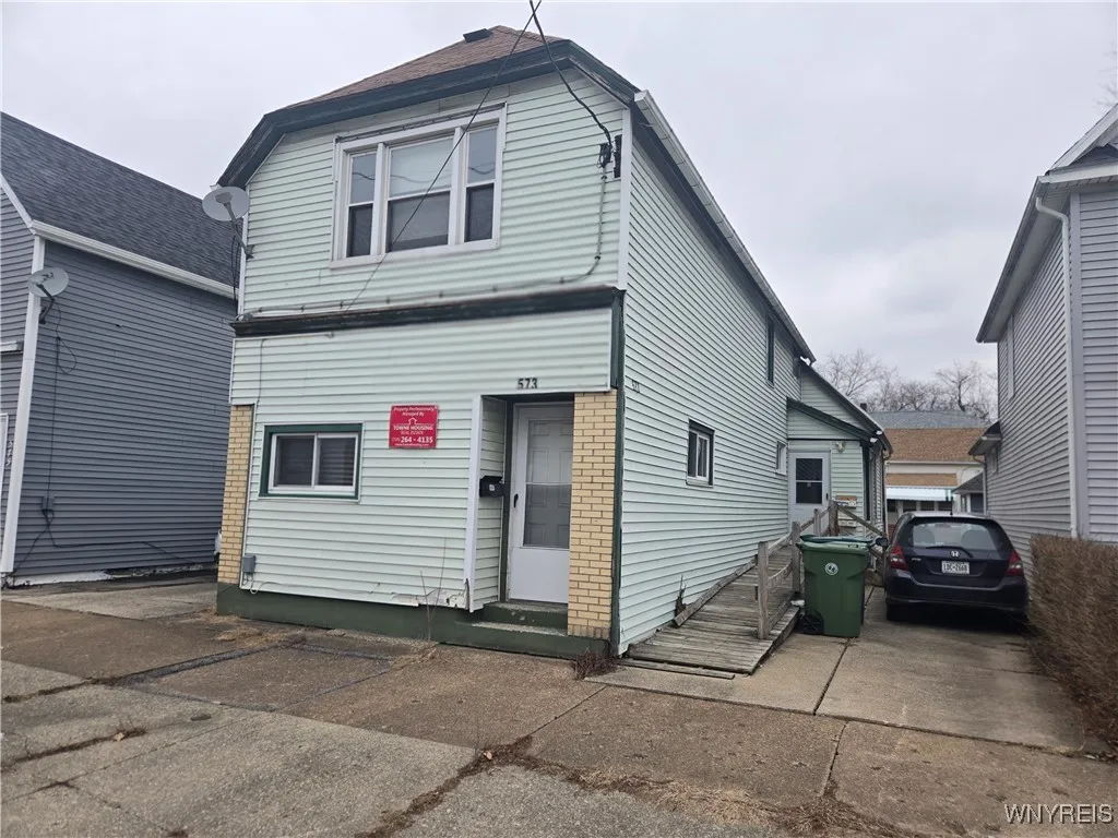 573 Oliver Street, North Tonawanda, New York 14120, North Tonawanda, New York 14120, 4 Bedrooms Bedrooms, ,3 BathroomsBathrooms,Residential,Closed,573 Oliver Street, North Tonawanda, New York 14120,0,B1586432