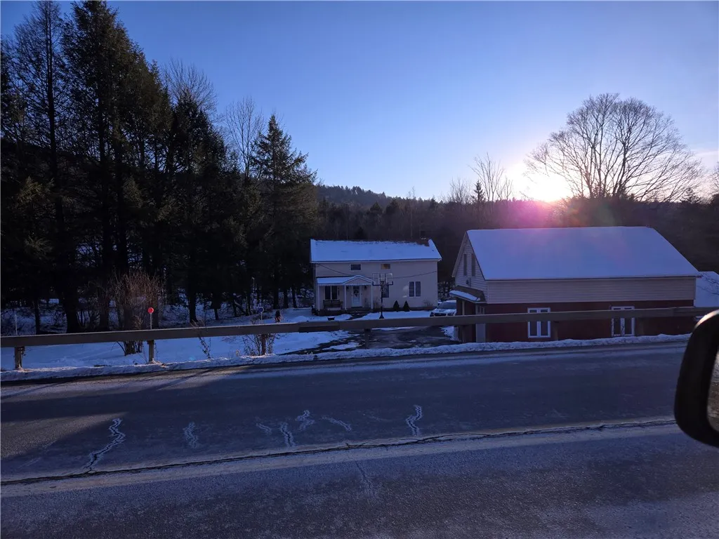 1595 Old Route 17, Rockland, New York 12776, Rockland, New York 12776, 3 Bedrooms Bedrooms, 5 Rooms Rooms,2 BathroomsBathrooms,Residential,Closed,1595 Old Route 17, Rockland, New York 12776,0,R1586465