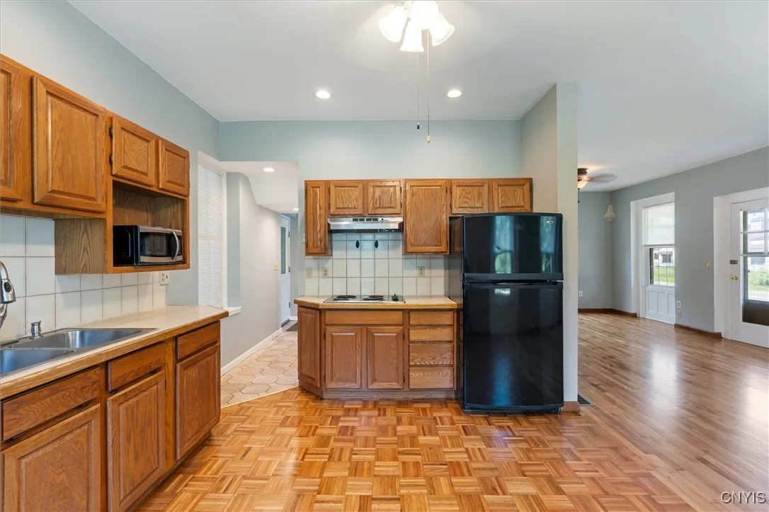 4618 State Route 31, Clay, New York 13041, Clay, New York 13041, 3 Bedrooms Bedrooms, 8 Rooms Rooms,1 BathroomBathrooms,Residential,Closed,4618 State Route 31, Clay, New York 13041,0,S1586136