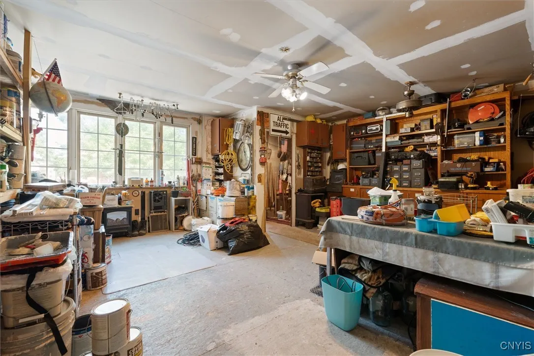 4618 State Route 31, Clay, New York 13041, Clay, New York 13041, 3 Bedrooms Bedrooms, 8 Rooms Rooms,1 BathroomBathrooms,Residential,Closed,4618 State Route 31, Clay, New York 13041,0,S1586136
