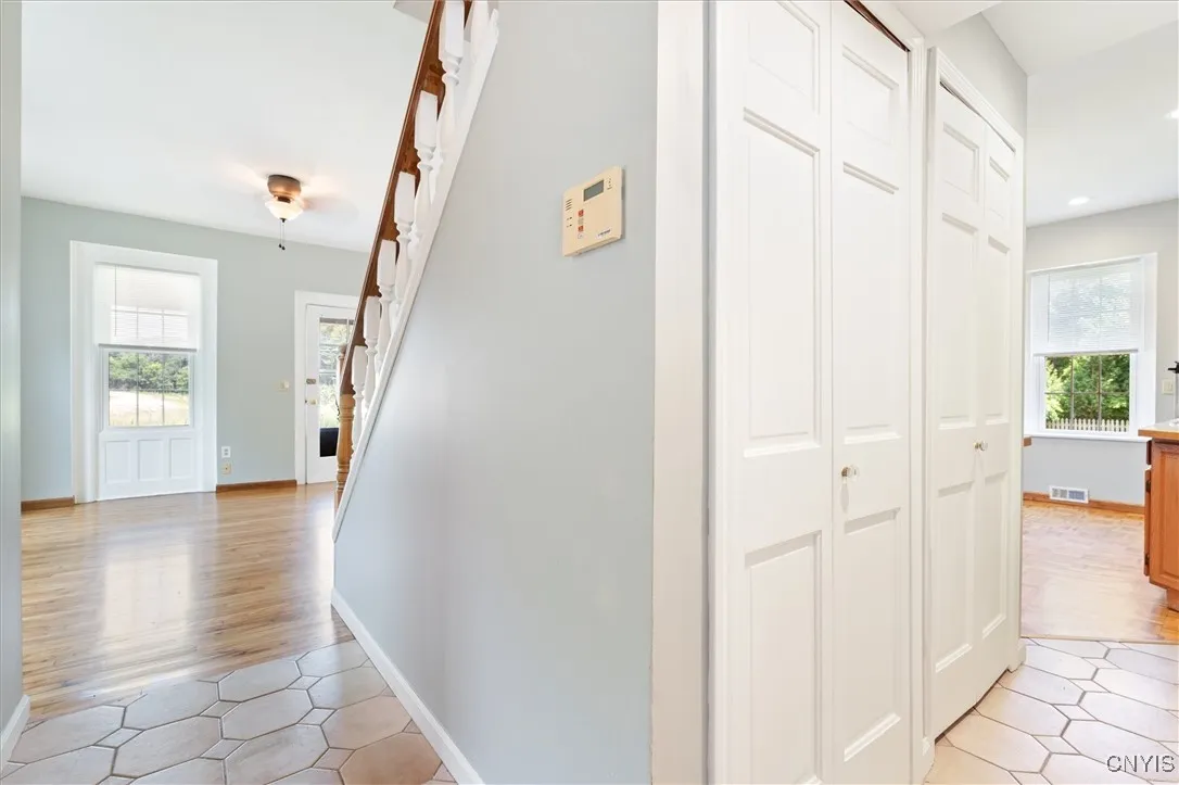 4618 State Route 31, Clay, New York 13041, Clay, New York 13041, 3 Bedrooms Bedrooms, 8 Rooms Rooms,1 BathroomBathrooms,Residential,Closed,4618 State Route 31, Clay, New York 13041,0,S1586136