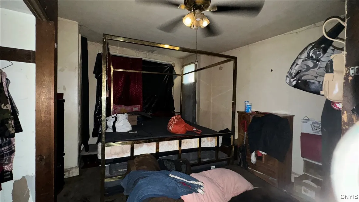 32 Waverly Place 34, Utica, New York 13502, Utica, New York 13502, 6 Bedrooms Bedrooms, ,2 BathroomsBathrooms,Residential,Closed,32 Waverly Place 34, Utica, New York 13502,0,S1586957