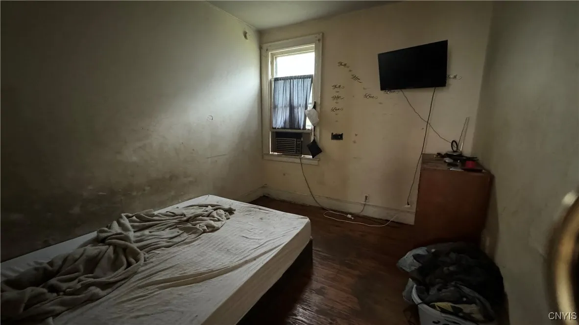 32 Waverly Place 34, Utica, New York 13502, Utica, New York 13502, 6 Bedrooms Bedrooms, ,2 BathroomsBathrooms,Residential,Closed,32 Waverly Place 34, Utica, New York 13502,0,S1586957