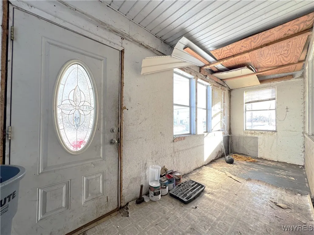 86 Hamburg Street, Buffalo, New York 14204, Buffalo, New York 14204, 6 Bedrooms Bedrooms, ,2 BathroomsBathrooms,Residential,Closed,86 Hamburg Street, Buffalo, New York 14204,0,B1586976