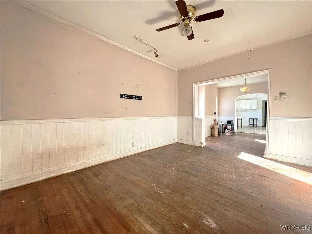 86 Hamburg Street, Buffalo, New York 14204, Buffalo, New York 14204, 6 Bedrooms Bedrooms, ,2 BathroomsBathrooms,Residential,Closed,86 Hamburg Street, Buffalo, New York 14204,0,B1586976