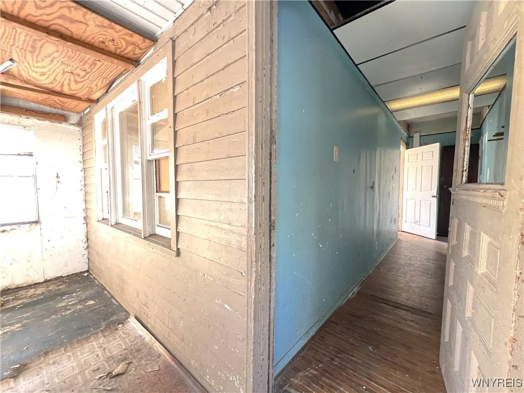 86 Hamburg Street, Buffalo, New York 14204, Buffalo, New York 14204, 6 Bedrooms Bedrooms, ,2 BathroomsBathrooms,Residential,Closed,86 Hamburg Street, Buffalo, New York 14204,0,B1586976