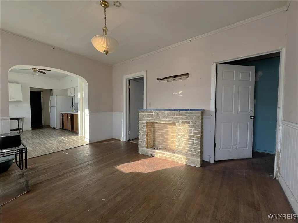 86 Hamburg Street, Buffalo, New York 14204, Buffalo, New York 14204, 6 Bedrooms Bedrooms, ,2 BathroomsBathrooms,Residential,Closed,86 Hamburg Street, Buffalo, New York 14204,0,B1586976