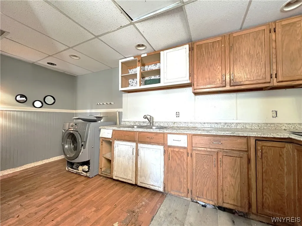 86 Hamburg Street, Buffalo, New York 14204, Buffalo, New York 14204, 6 Bedrooms Bedrooms, ,2 BathroomsBathrooms,Residential,Closed,86 Hamburg Street, Buffalo, New York 14204,0,B1586976
