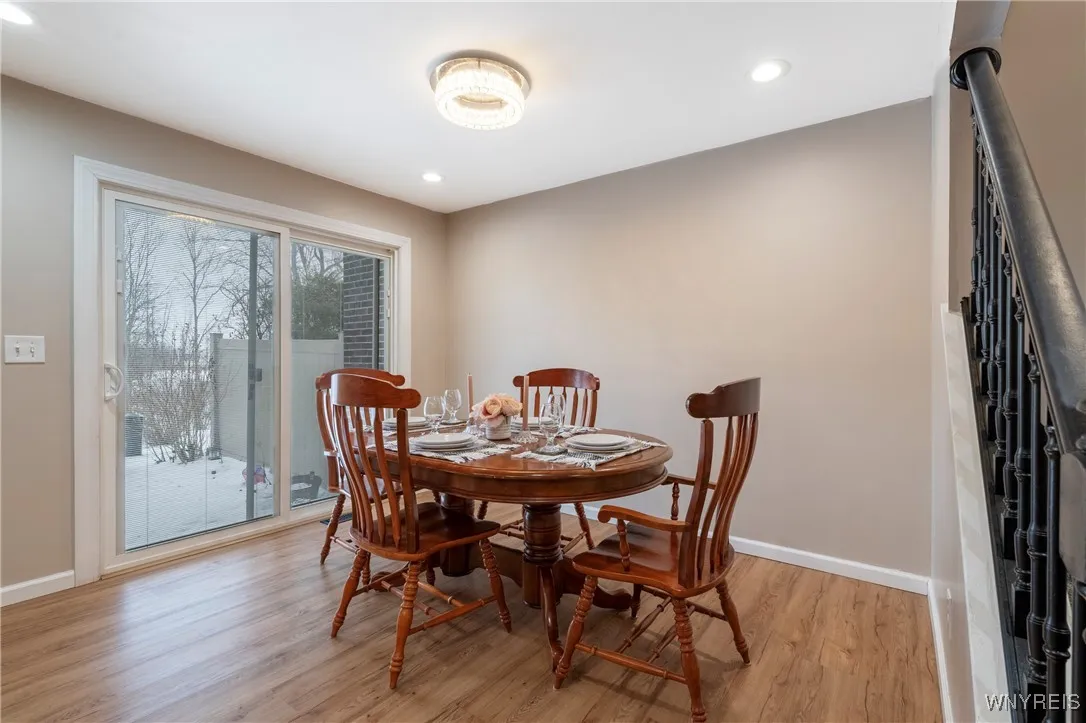 903 Winterset Court, Amherst, New York 14051, Amherst, New York 14051, 3 Bedrooms Bedrooms, 7 Rooms Rooms,2 BathroomsBathrooms,Residential,Closed,903 Winterset Court, Amherst, New York 14051,0,B1587062